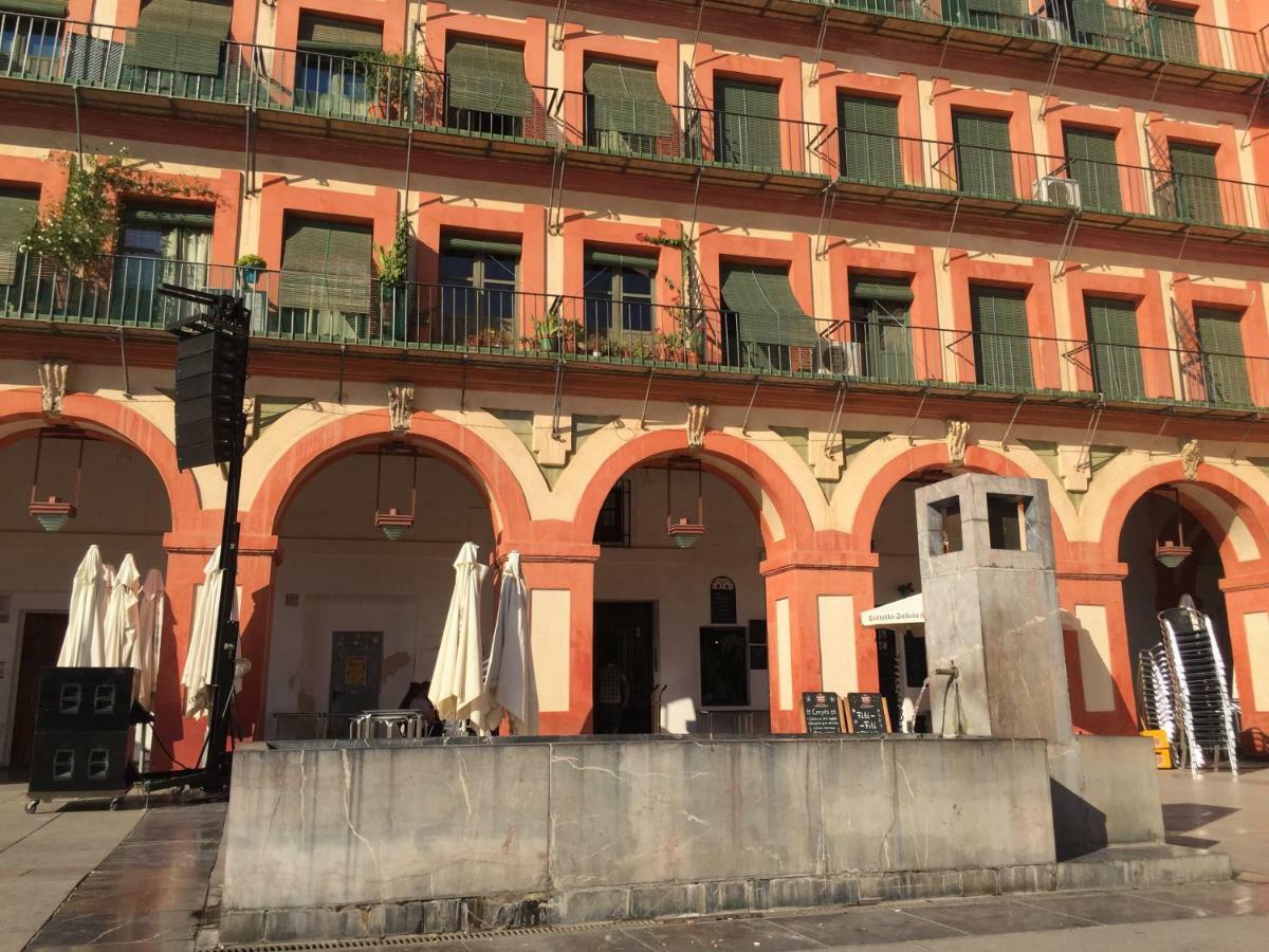 Apartamento Plaza De La Corredera Córdoba Eksteriør billede