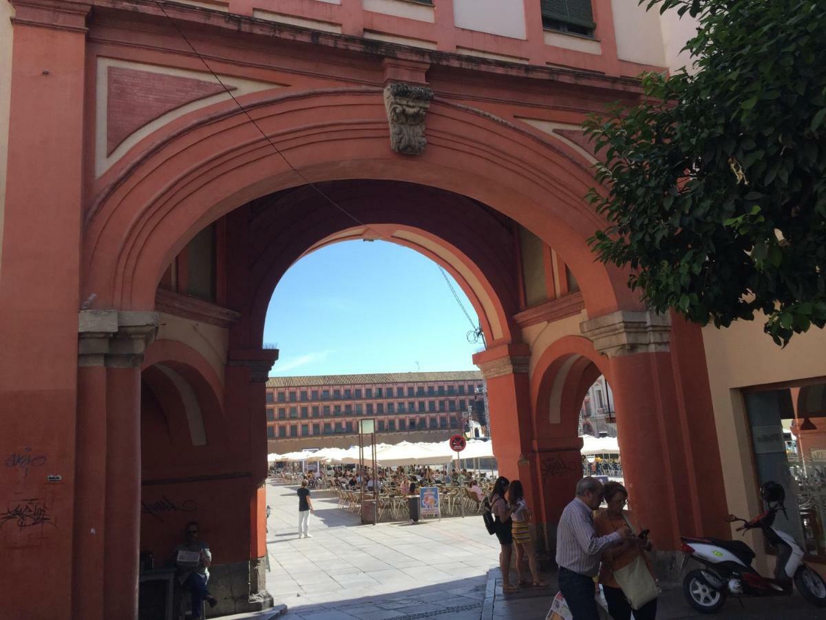 Apartamento Plaza De La Corredera Córdoba Eksteriør billede