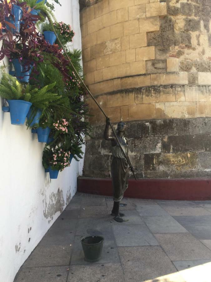 Apartamento Plaza De La Corredera Córdoba Eksteriør billede